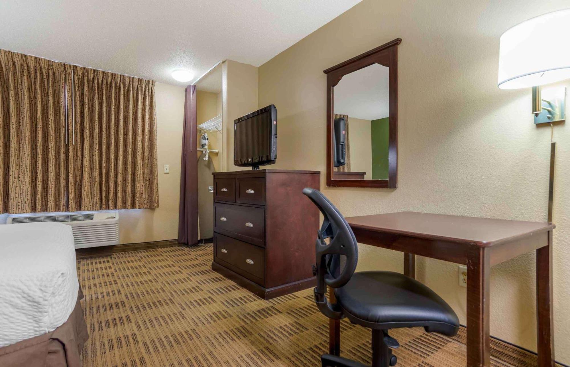 เอ็กซ์เทนด์ สเตย์ อเมริกา นิวออร์ลีนส์ แมเทอรี Hotel เมเทรี ภายนอก รูปภาพ
